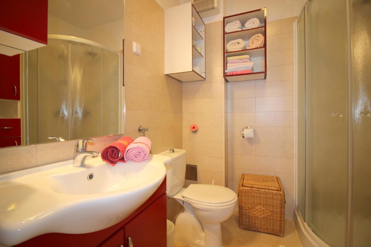 Apartment Vojka In City Center Poreč Eksteriør billede