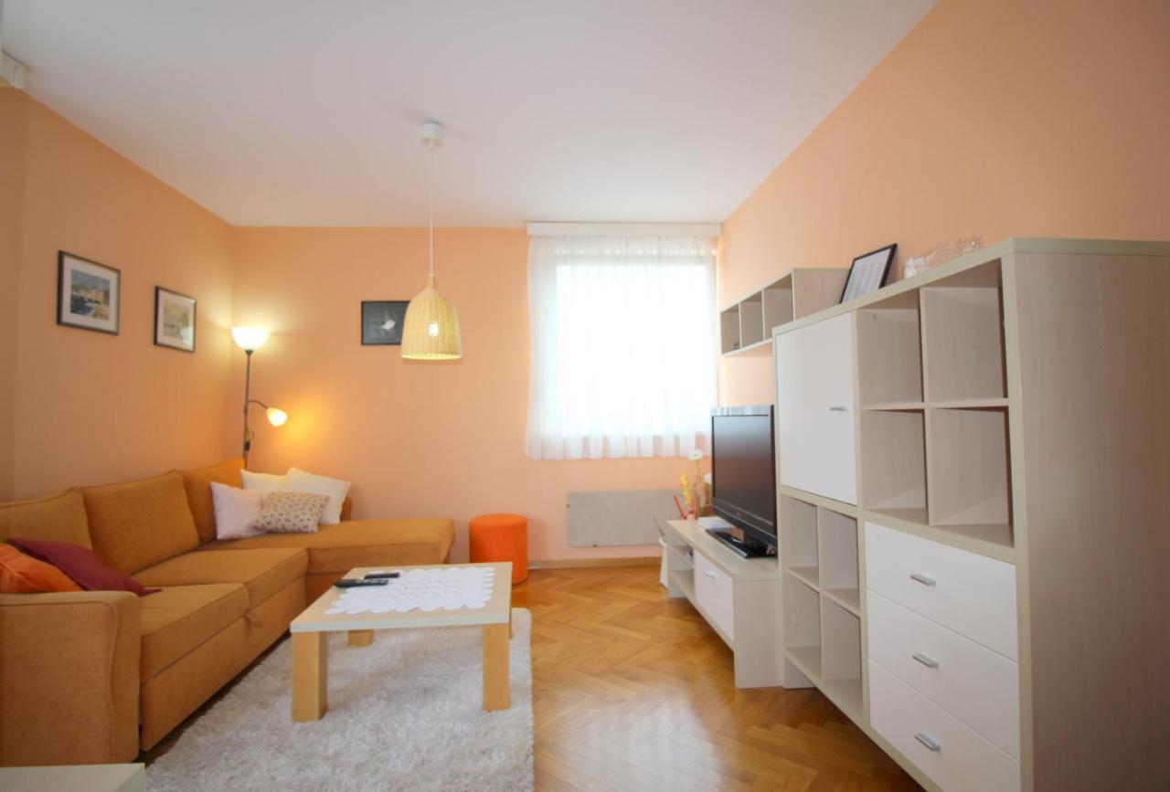 Apartment Vojka In City Center Poreč Eksteriør billede